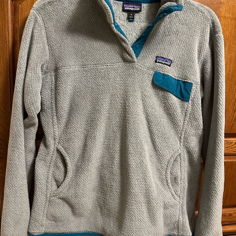 Patagonia Women’s Gray Pullover